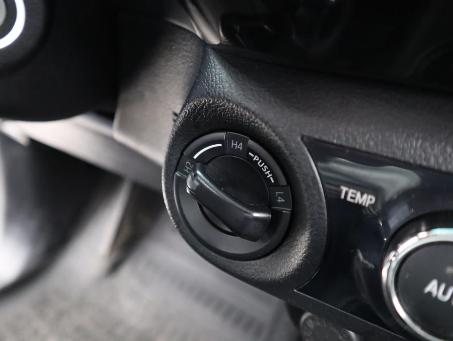 TOYOTA Hilux 2020