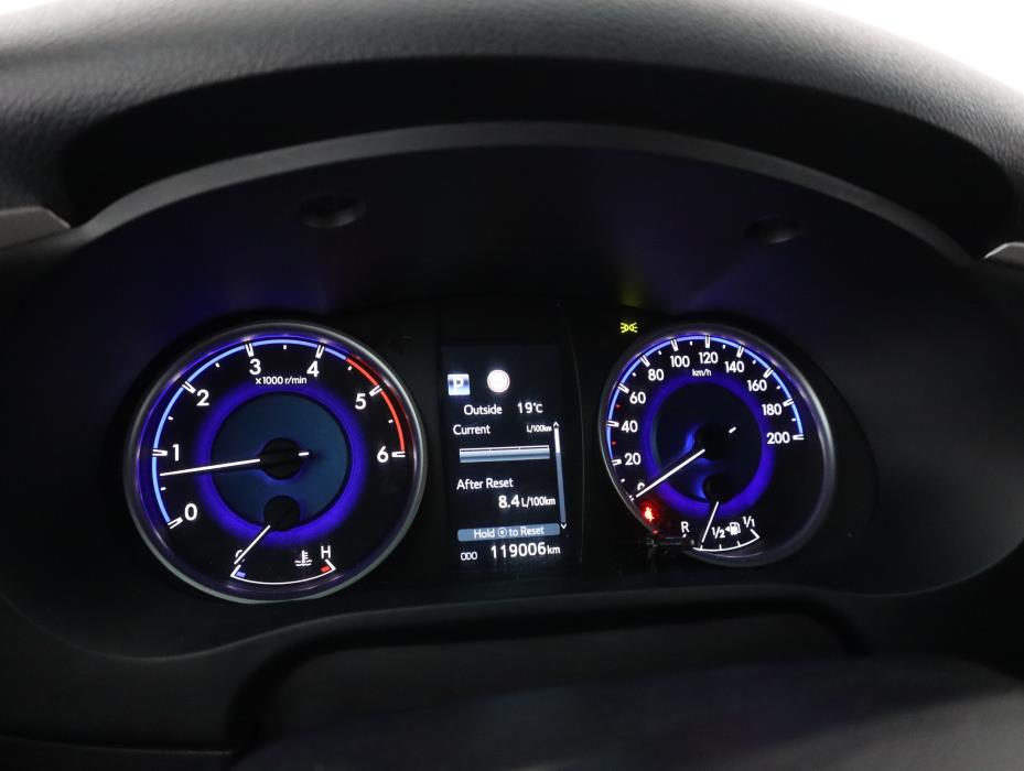 TOYOTA Hilux 2020