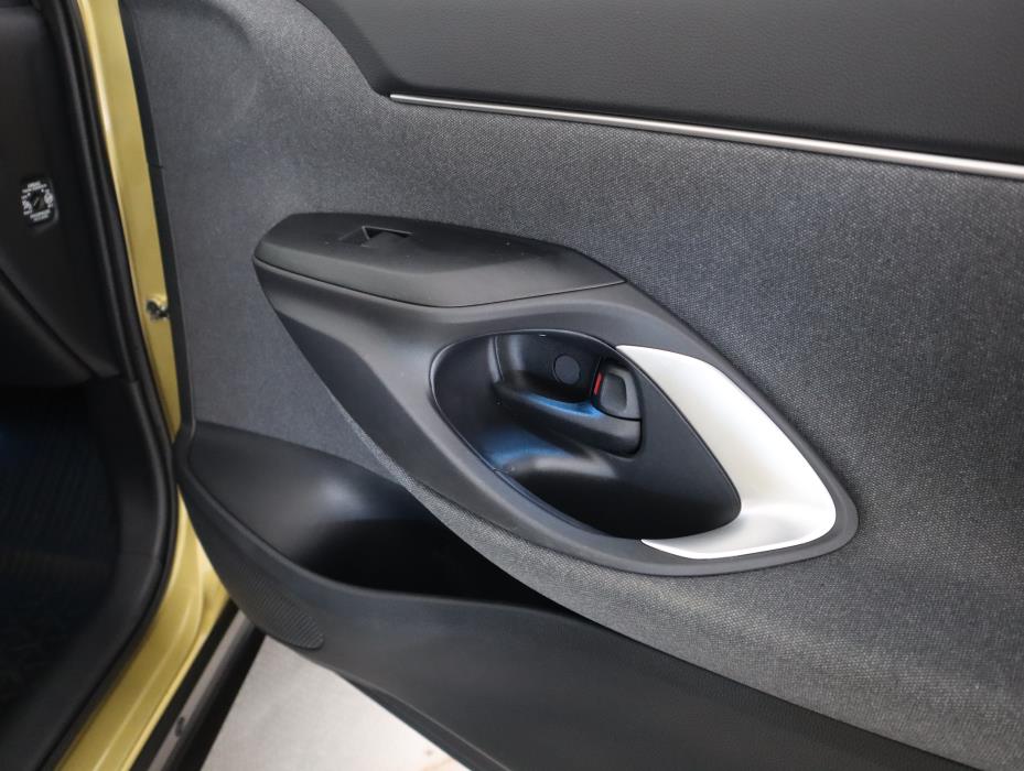 TOYOTA Yaris Cross 2021