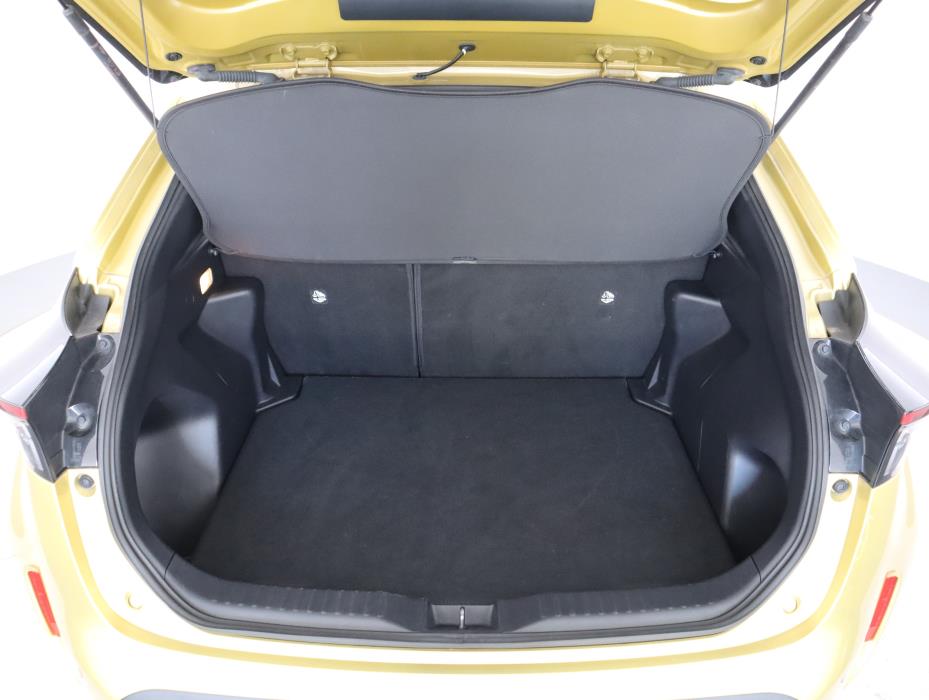 TOYOTA Yaris Cross 2021