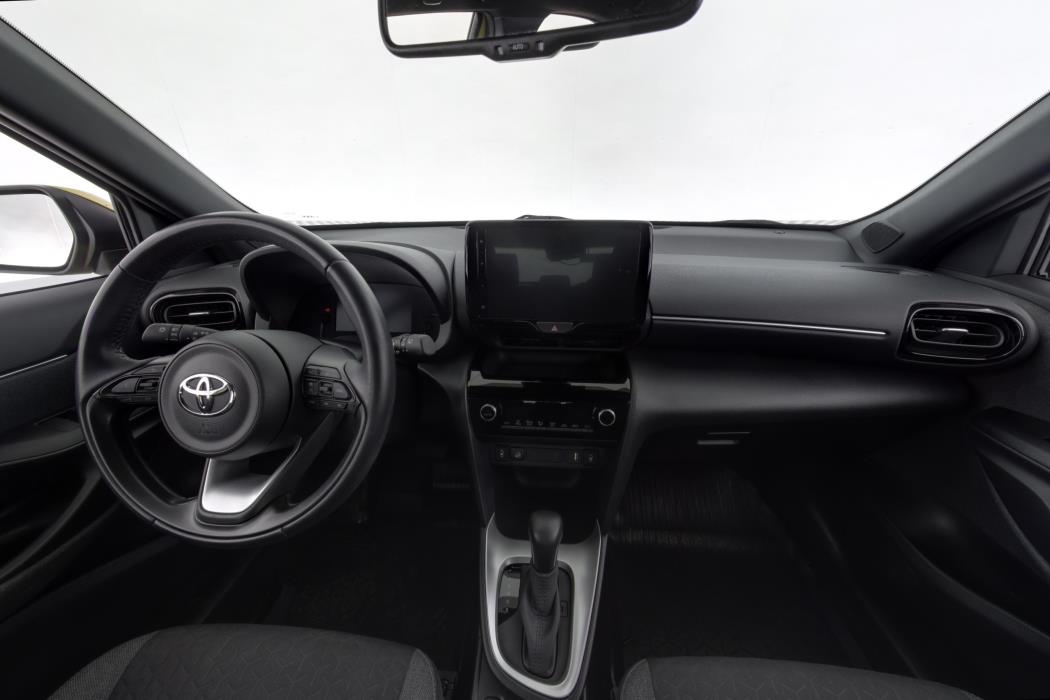 TOYOTA Yaris Cross 2021
