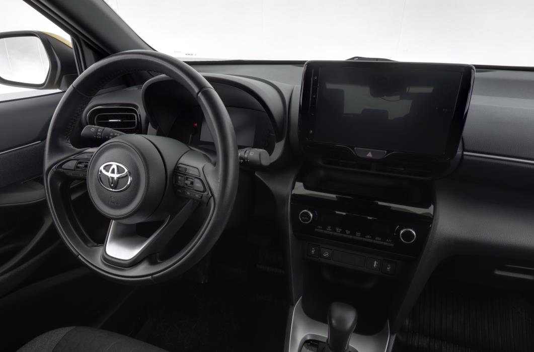 TOYOTA Yaris Cross 2021
