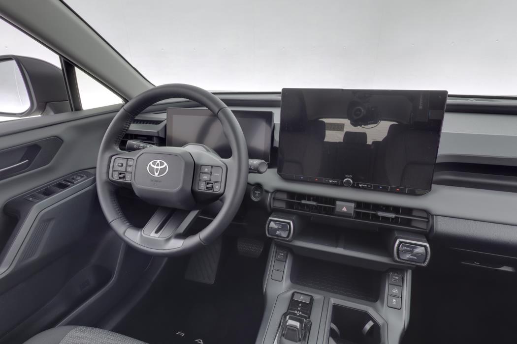 TOYOTA RAV4 2026