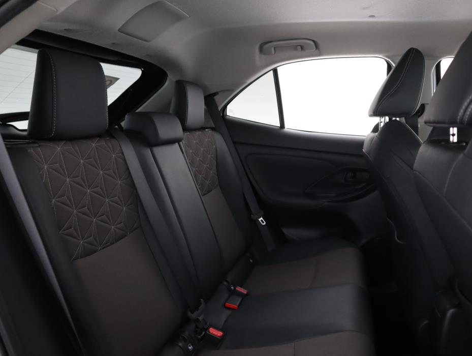 TOYOTA Yaris Cross 2022