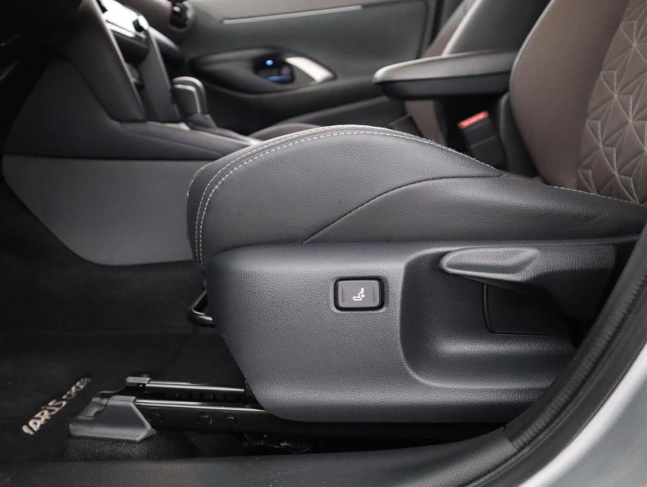 TOYOTA Yaris Cross 2022