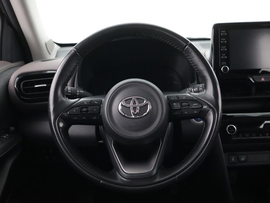 TOYOTA Yaris Cross 2022