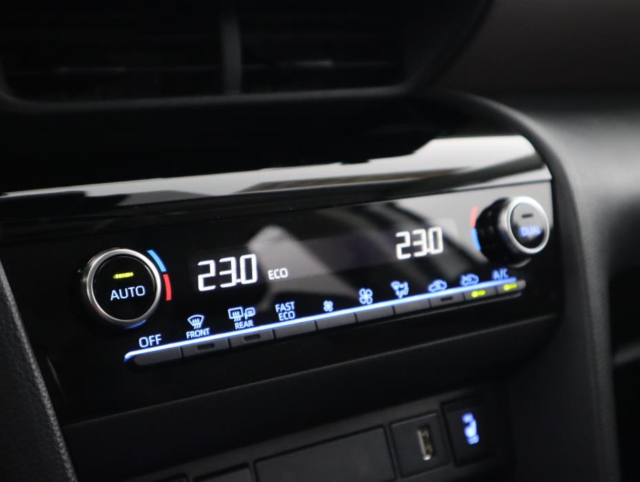 TOYOTA Yaris Cross 2022
