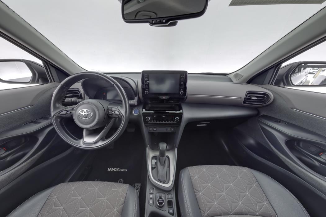 TOYOTA Yaris Cross 2022