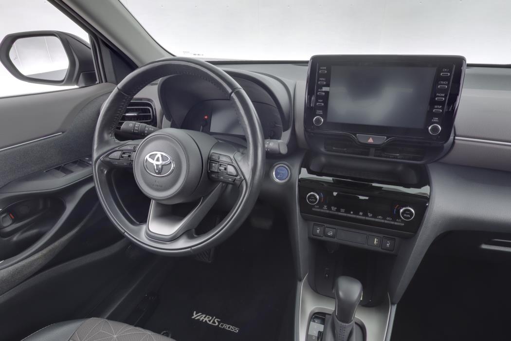 TOYOTA Yaris Cross 2022