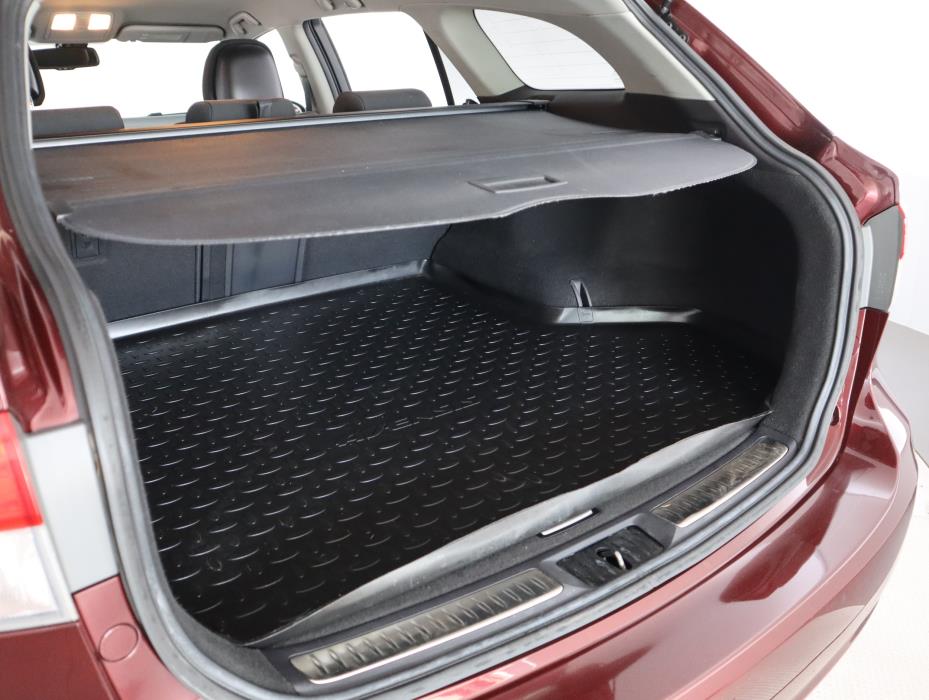 TOYOTA Avensis 2012
