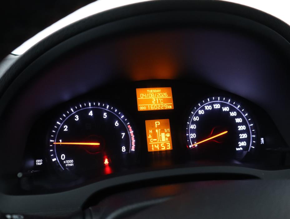 TOYOTA Avensis 2012