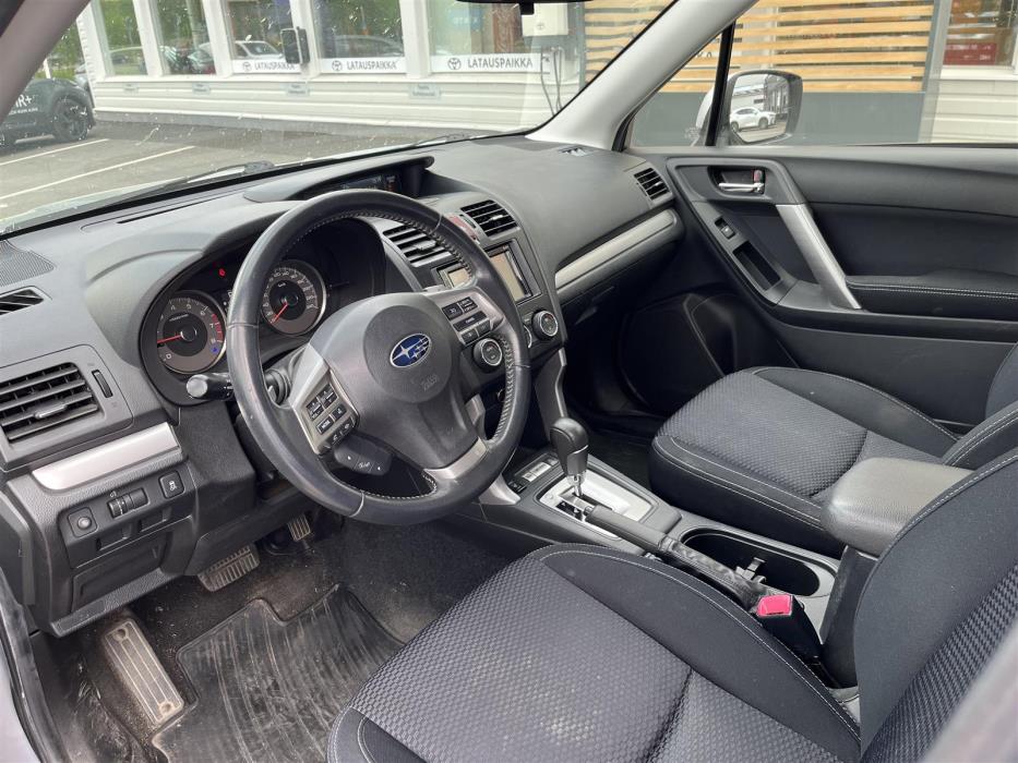 SUBARU FORESTER 2014