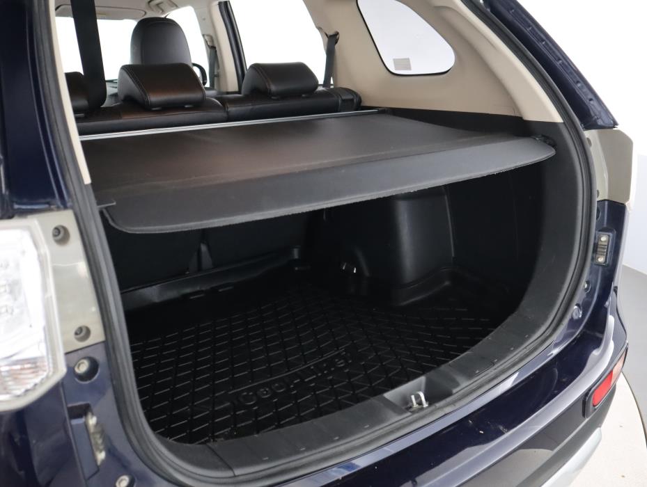MITSUBISHI OUTLANDER 2015