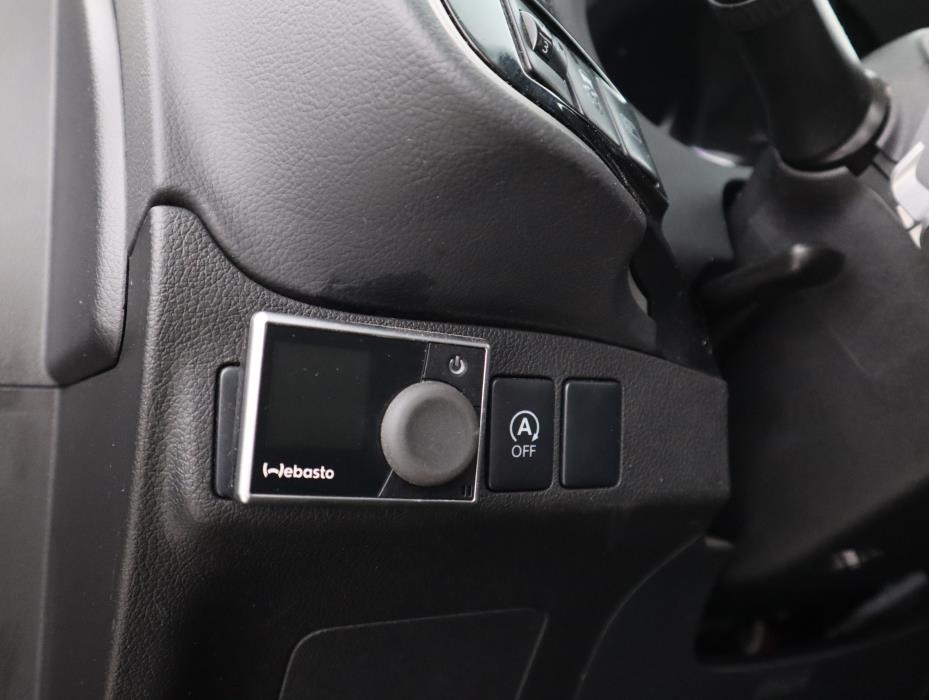 MITSUBISHI OUTLANDER 2015