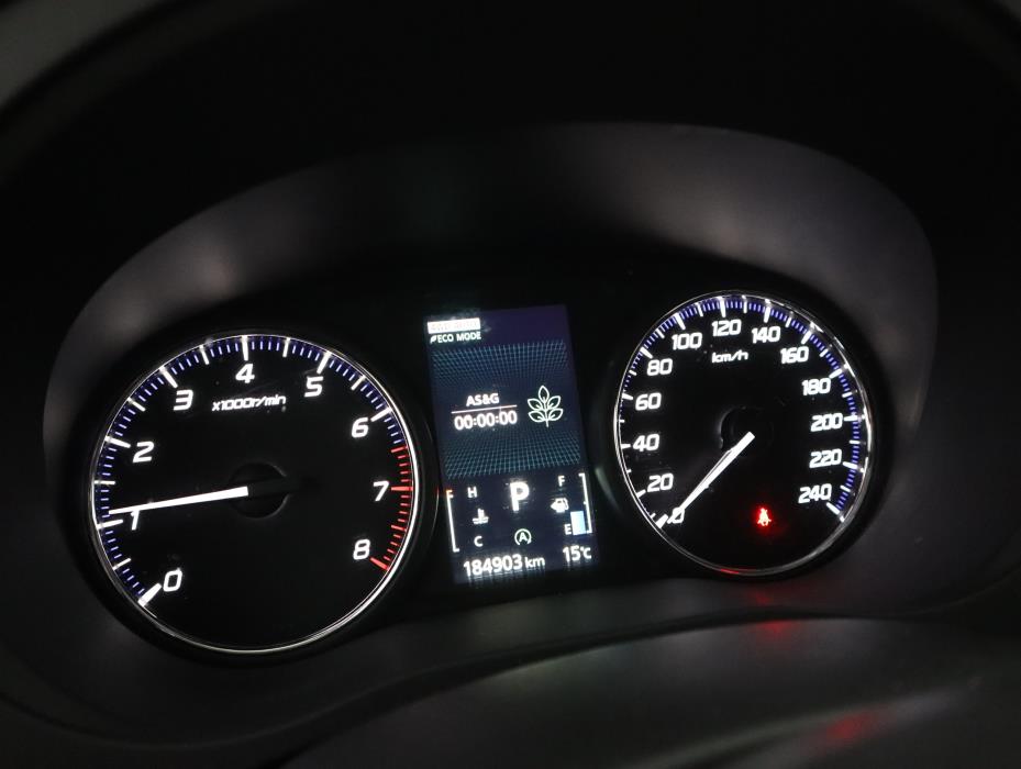 MITSUBISHI OUTLANDER 2015