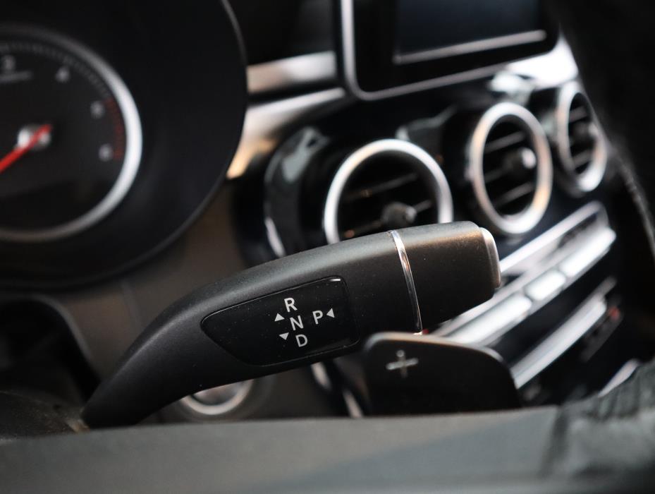 MERCEDES-BENZ GLC 2015