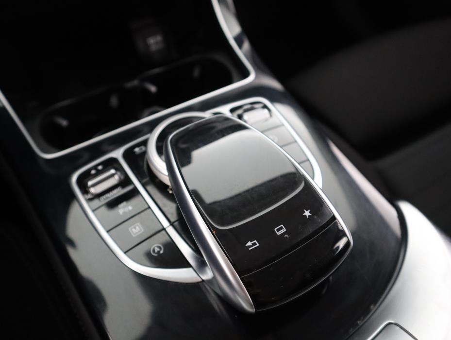 MERCEDES-BENZ GLC 2015
