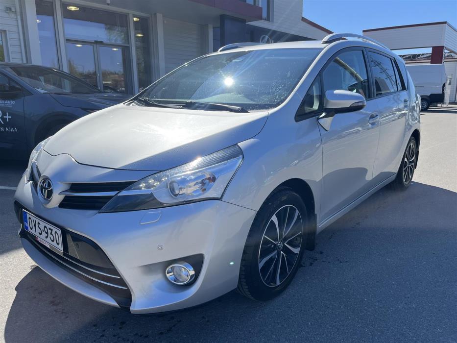 TOYOTA Verso 2017