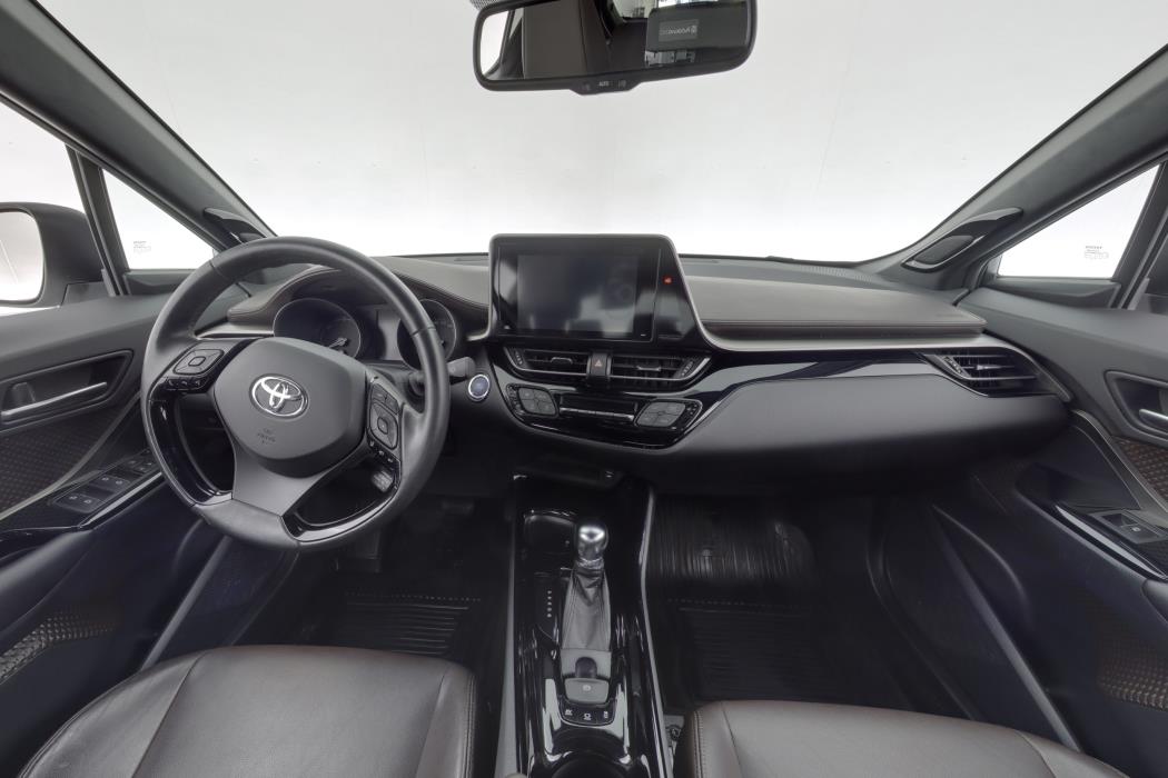 TOYOTA C-HR 2018