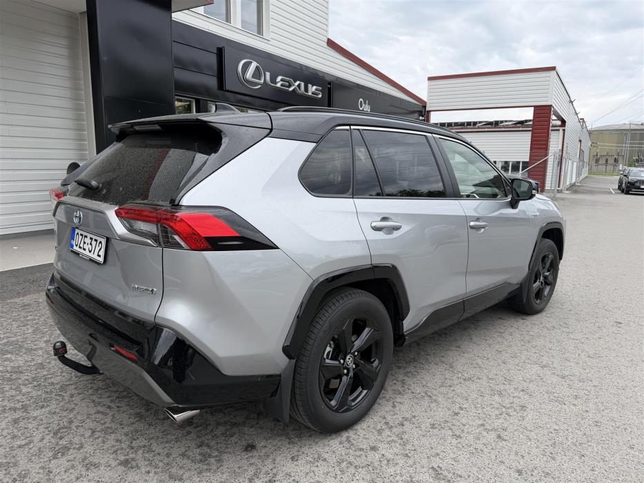 TOYOTA RAV4 2021