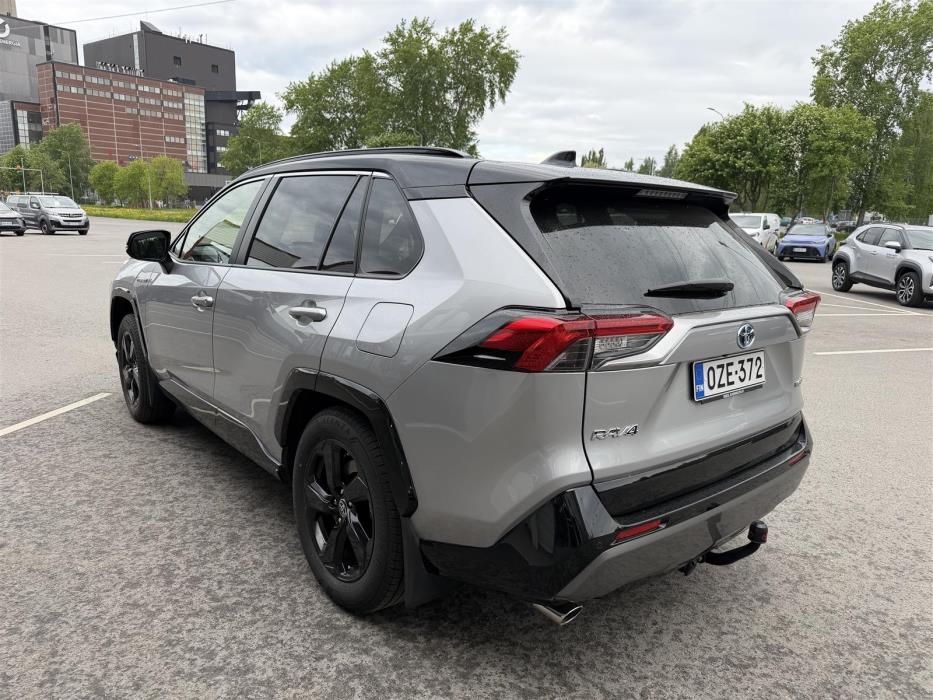 TOYOTA RAV4 2021