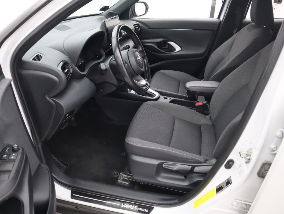 TOYOTA Yaris Cross 2022