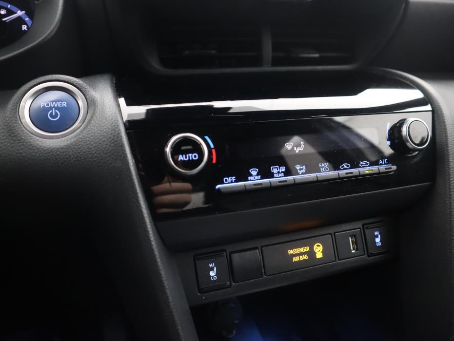 TOYOTA Yaris Cross 2022