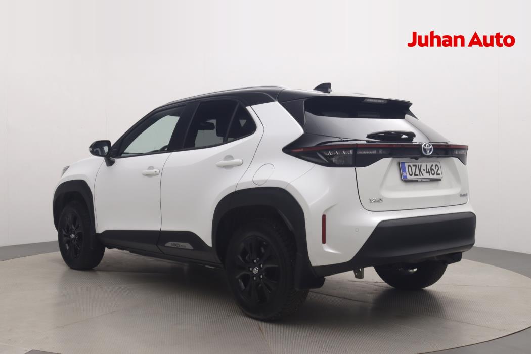 TOYOTA Yaris Cross 2022