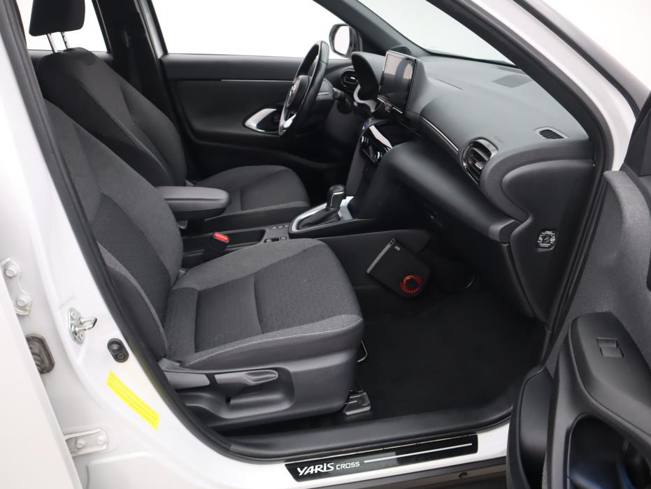 TOYOTA Yaris Cross 2022