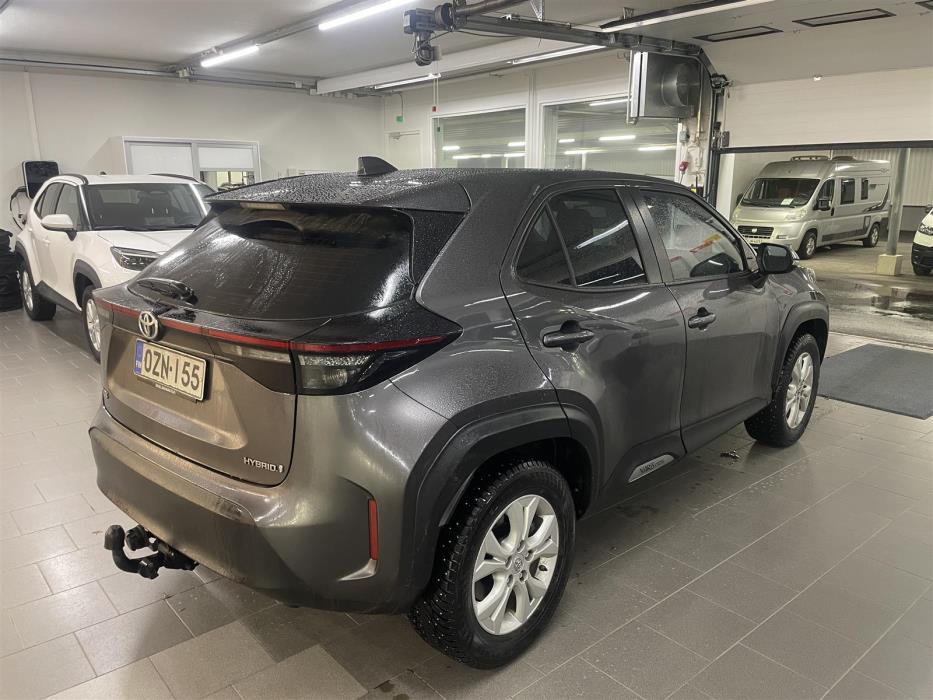 TOYOTA Yaris Cross 2023