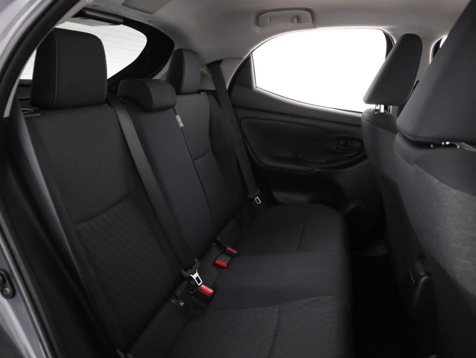 TOYOTA Yaris 2023