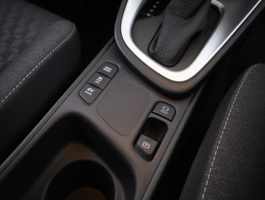 TOYOTA Yaris 2023