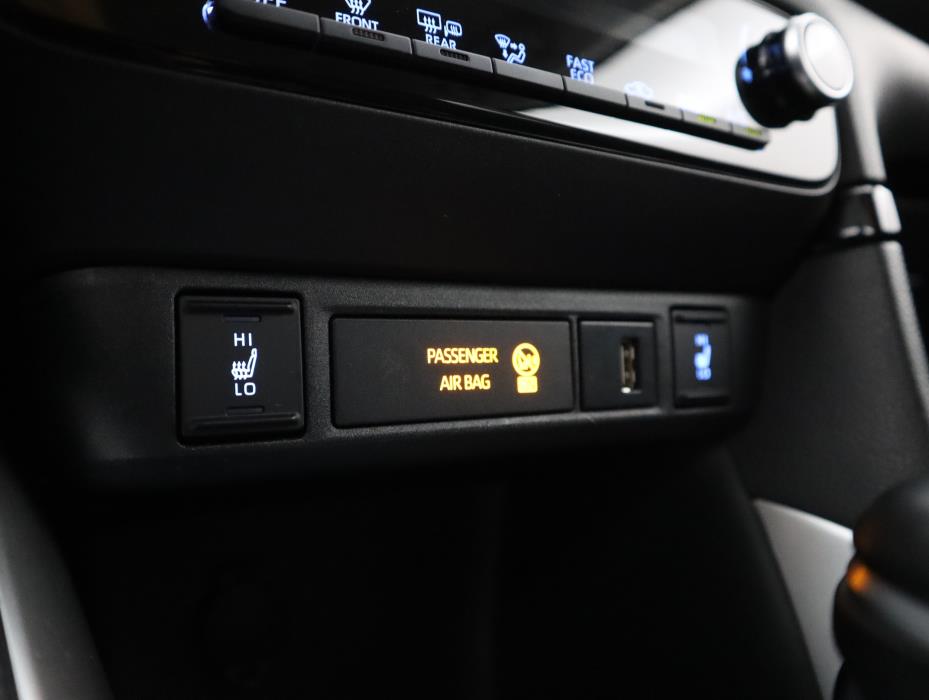 TOYOTA Yaris 2023