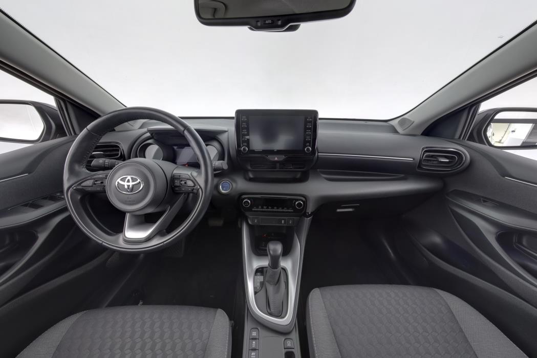 TOYOTA Yaris 2023