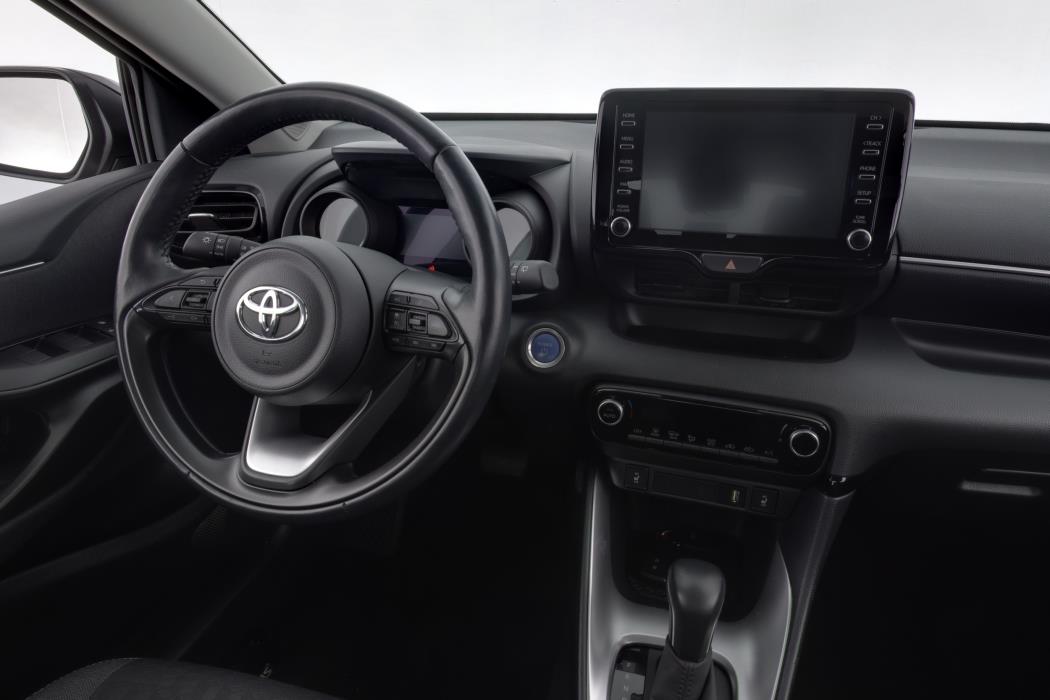 TOYOTA Yaris 2023