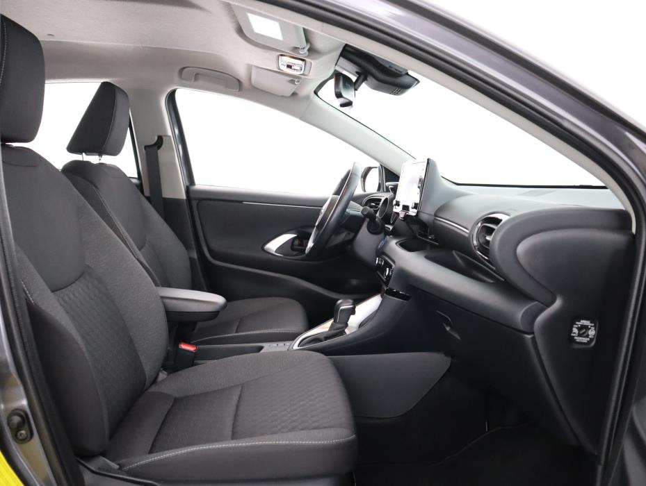 TOYOTA Yaris 2023