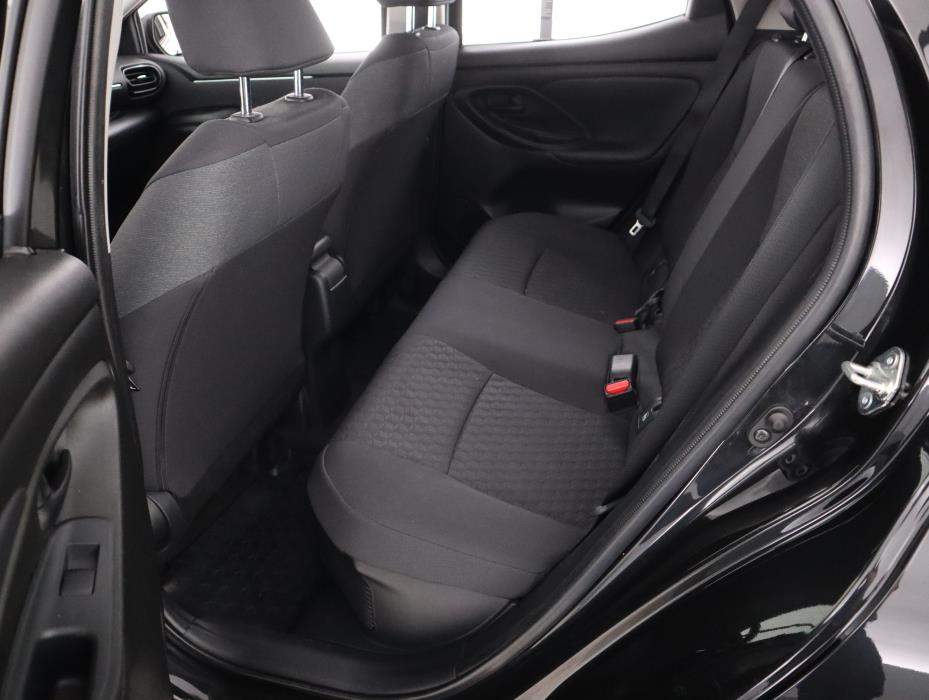 TOYOTA Yaris 2023