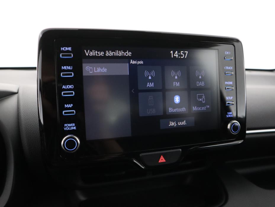 TOYOTA Yaris 2023