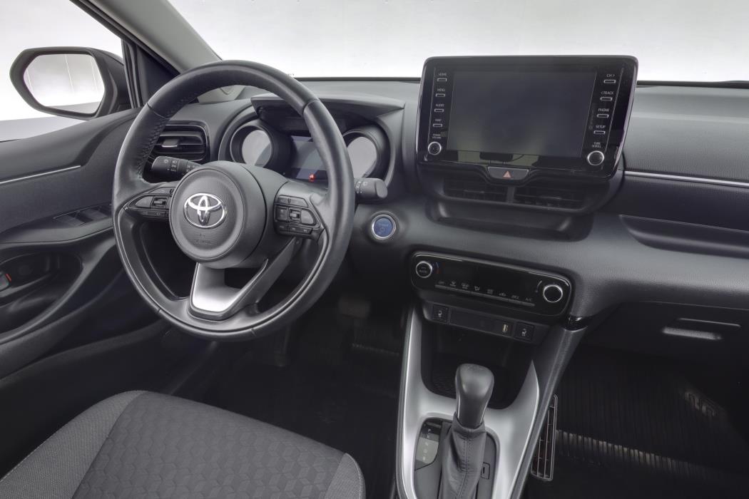 TOYOTA Yaris 2023