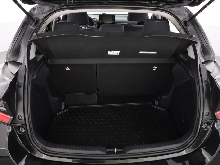 TOYOTA Yaris 2023