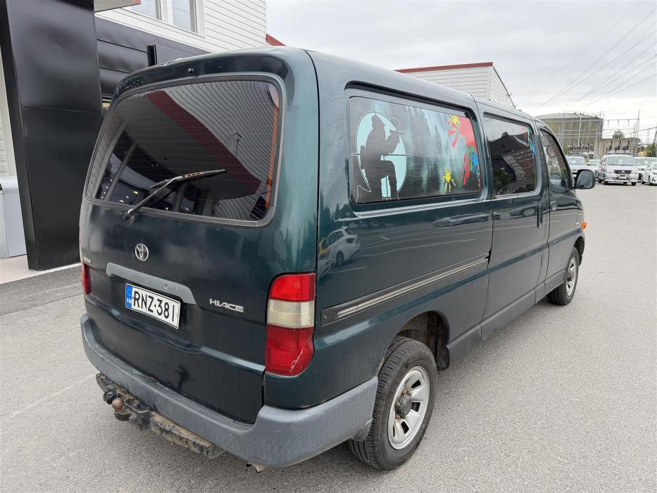 TOYOTA Hiace 2006