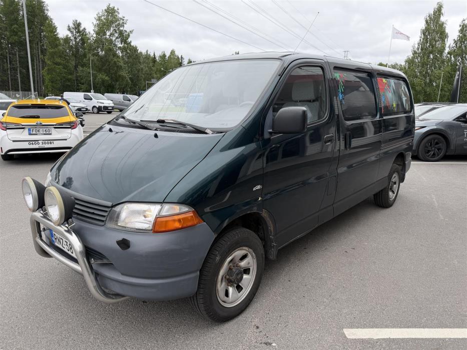 TOYOTA Hiace 2006