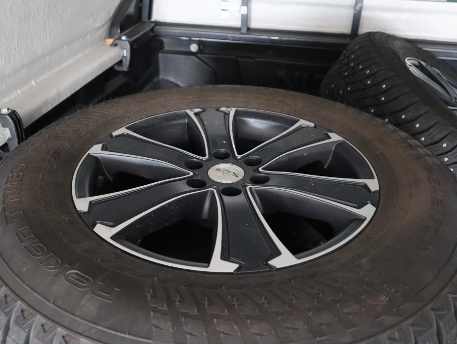 NISSAN NAVARA 2014