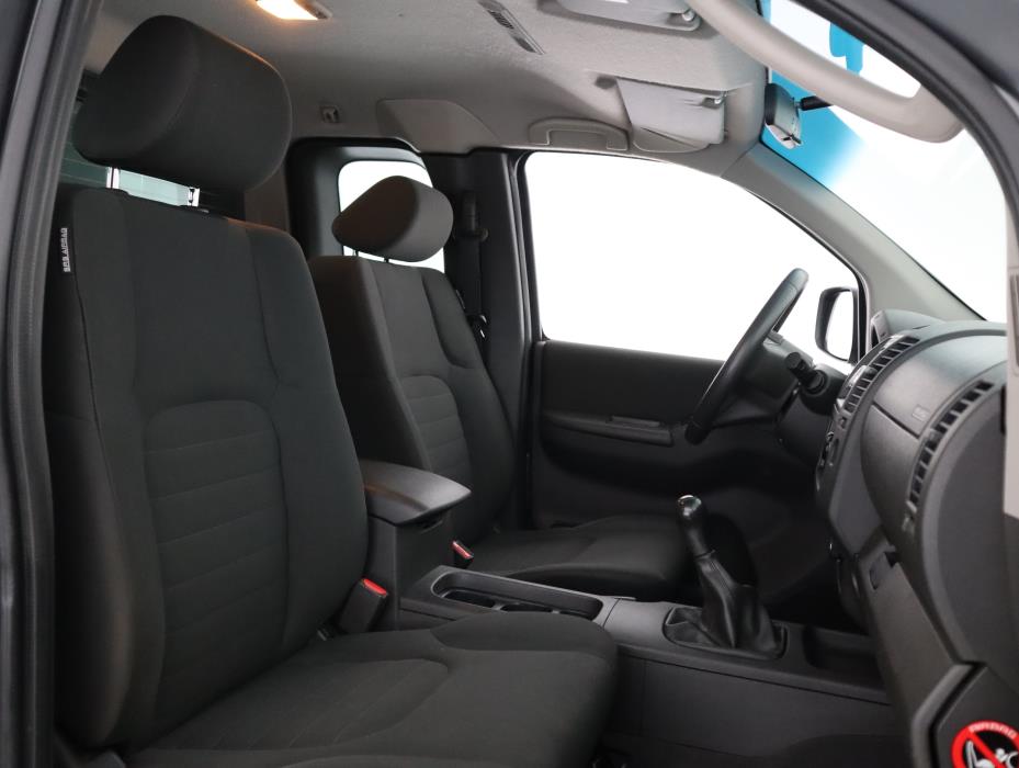 NISSAN NAVARA 2014