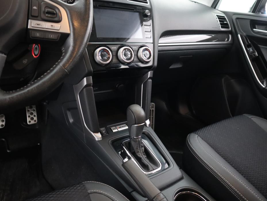 SUBARU FORESTER 2019