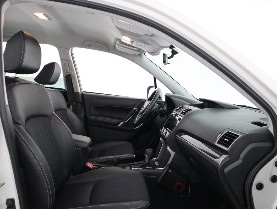 SUBARU FORESTER 2019