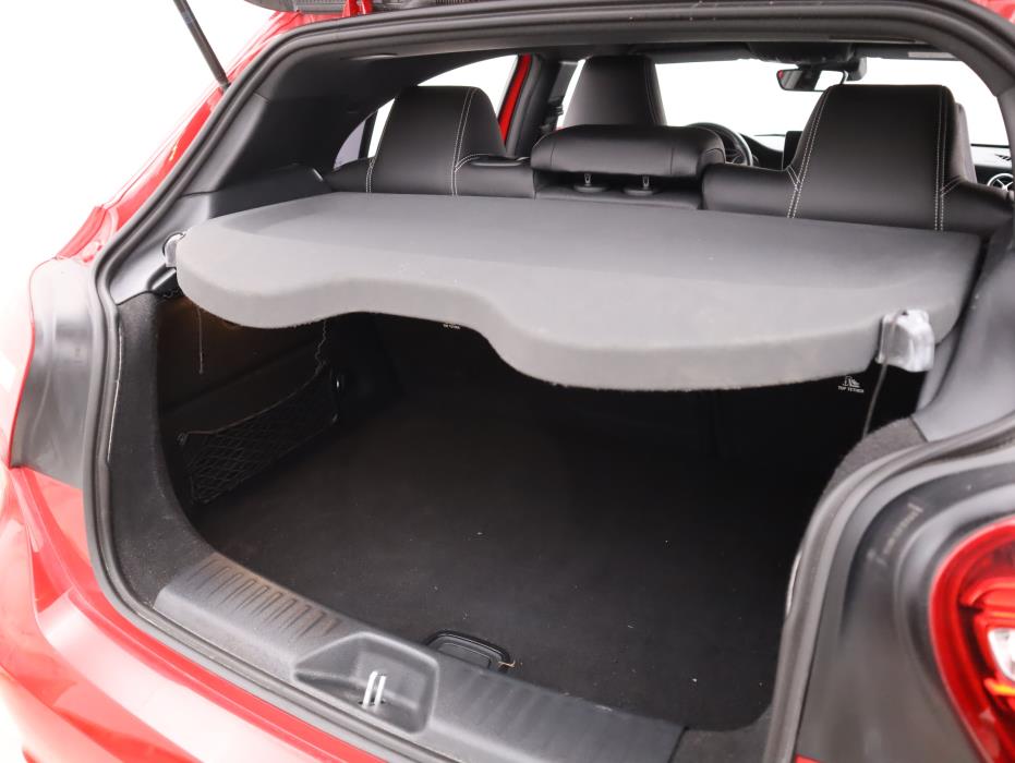 MERCEDES-BENZ A 2018