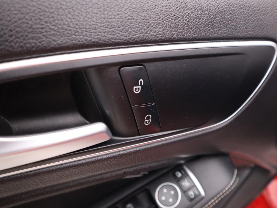 MERCEDES-BENZ A 2018