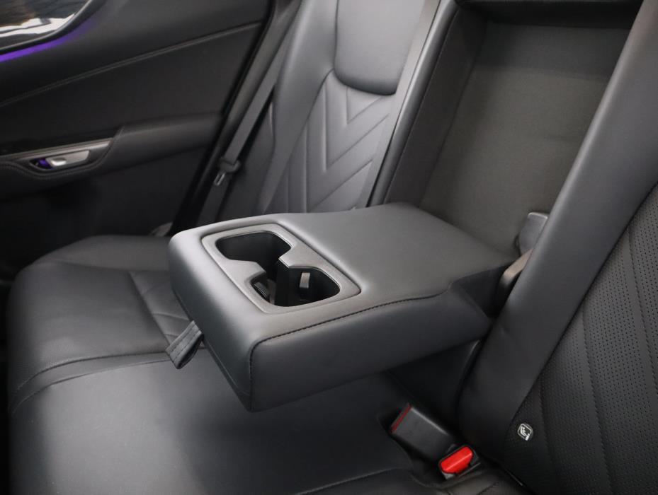 Lexus NX 2024