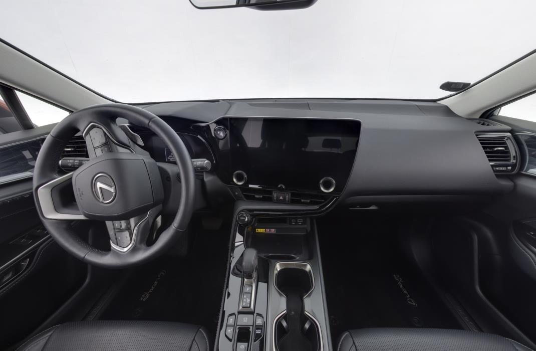 Lexus NX 2024